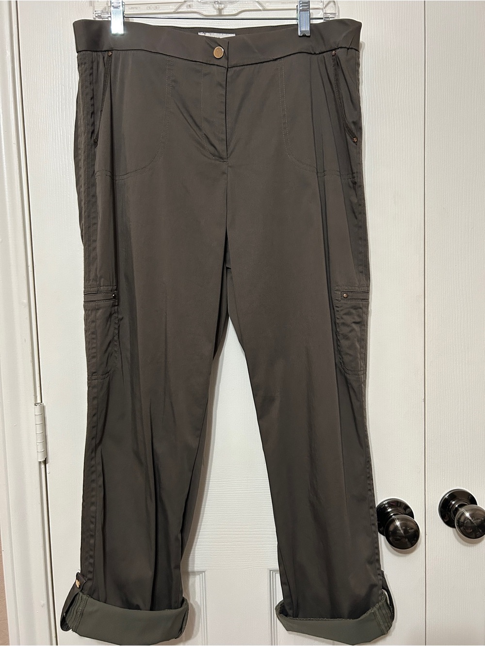 Cato Olive Utility Capris with Roll Cuffs